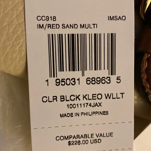 Coach Kleo Wallet - Picture 9 of 10